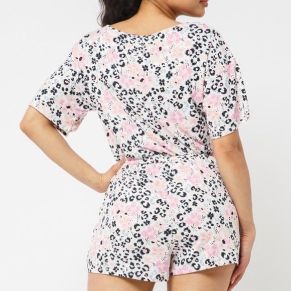 Romper - Picture 3 of 7